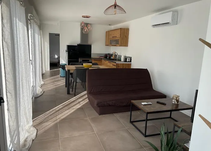 Maison Fleurs De Lys, Climatisee, Wifi Et Parking Privee Gratuit, Lave-Linge, Vernon Giverny