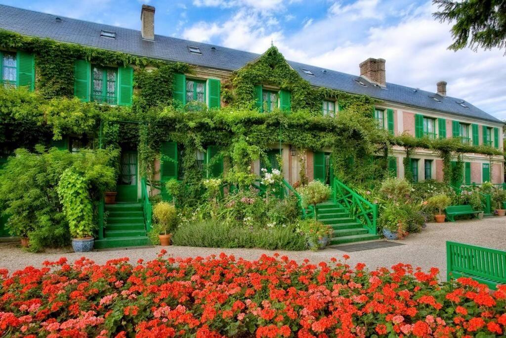 Maison Fleurs De Lys, Climatisee, Wifi Et Parking Privee Gratuit, Lave-linge, Vernon Giverny Vernon (Eure)